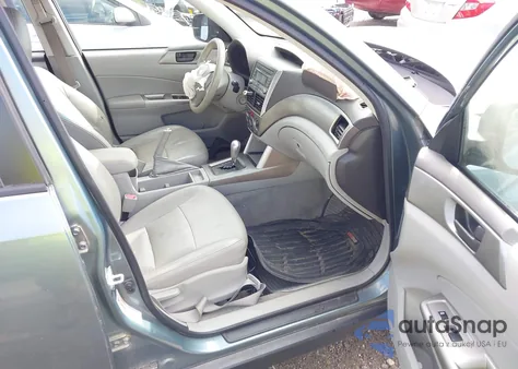 2009 Subaru Forester 2.5X из США, поврежденный, VIN JF2SH61609H725220